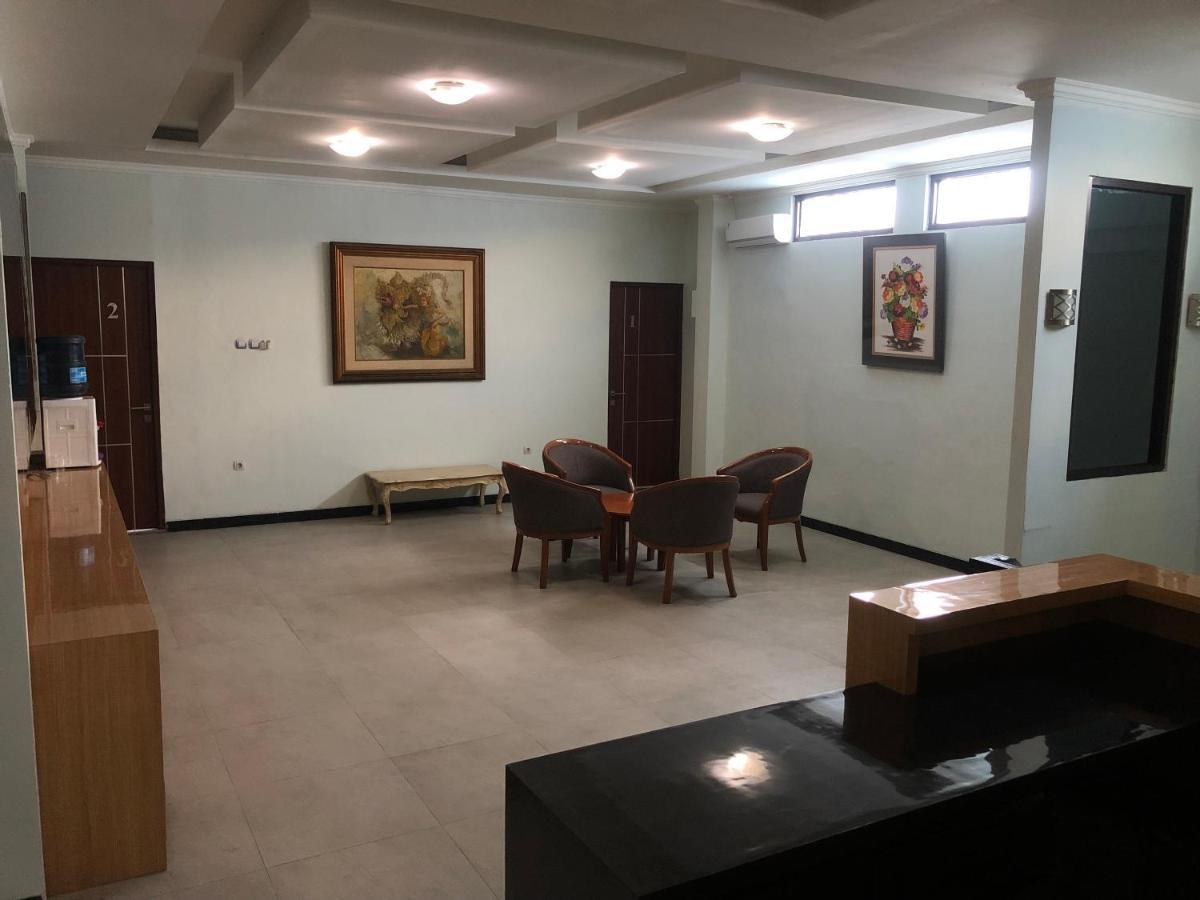 Bening Asri Guesthouse Tangerang Ngoại thất bức ảnh