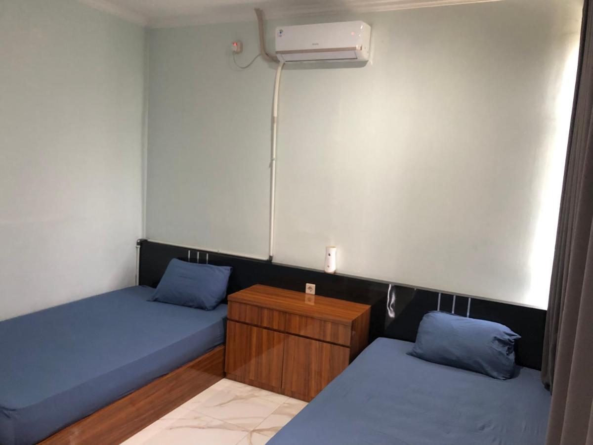 Bening Asri Guesthouse Tangerang Ngoại thất bức ảnh